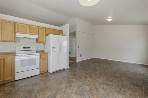 2213 NW Ivy Avenue Redmond OR 97756