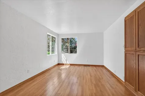 1635 NE Beacon Drive Grants Pass OR 97526