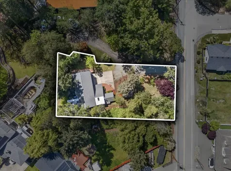 1635 NE Beacon Drive Grants Pass OR 97526