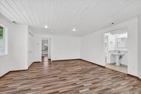 1635 NE Beacon Drive Grants Pass OR 97526