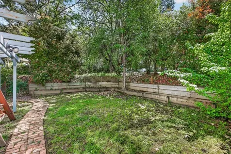 1635 NE Beacon Drive Grants Pass OR 97526