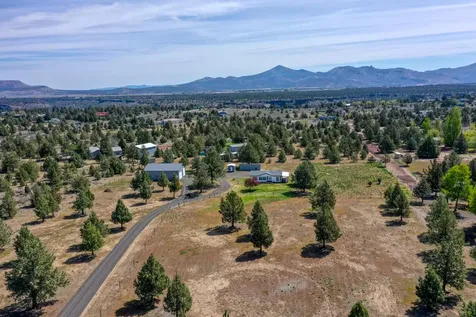 15715 SW Salmon Road Terrebonne OR 97760