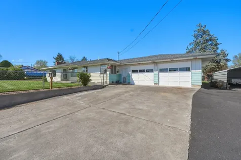 720 SW 1st Street Madras OR 97741