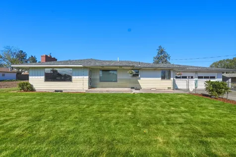 720 SW 1st Street Madras OR 97741