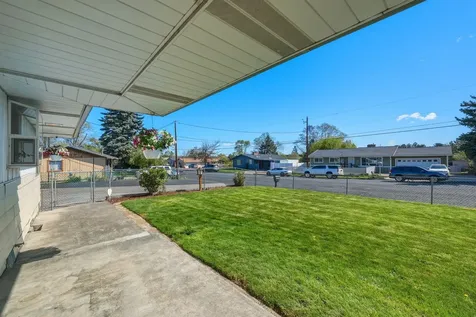 720 SW 1st Street Madras OR 97741