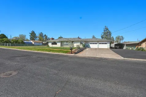 720 SW 1st Street Madras OR 97741