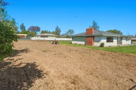 720 SW 1st Street Madras OR 97741