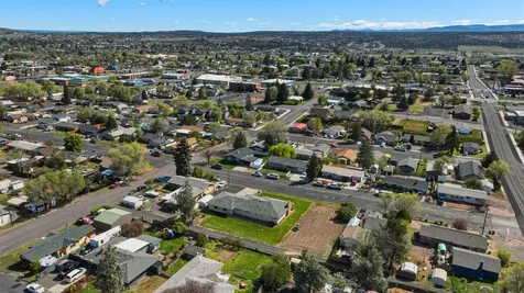720 SW 1st Street Madras OR 97741