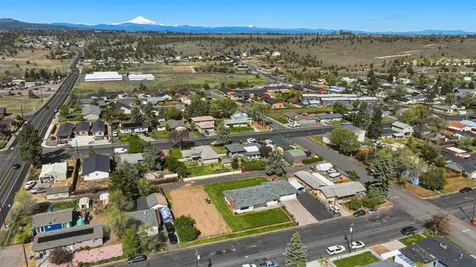 720 SW 1st Street Madras OR 97741