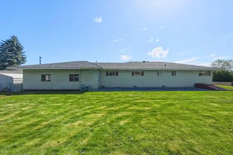720 SW 1st Street Madras OR 97741