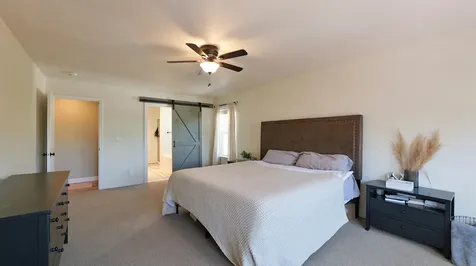381 Pinetop Terrace Shady Cove OR 97539