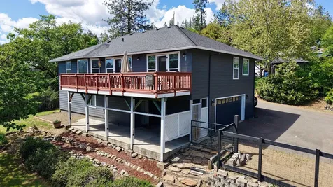 381 Pinetop Terrace Shady Cove OR 97539