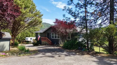 381 Pinetop Terrace Shady Cove OR 97539