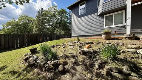 381 Pinetop Terrace Shady Cove OR 97539