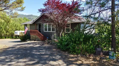 381 Pinetop Terrace Shady Cove OR 97539