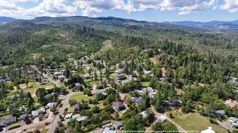 381 Pinetop Terrace Shady Cove OR 97539
