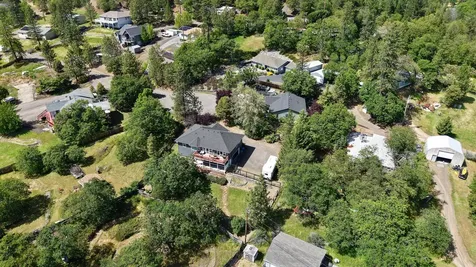 381 Pinetop Terrace Shady Cove OR 97539