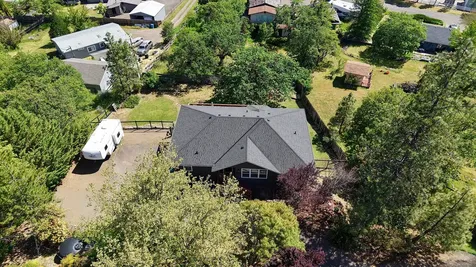 381 Pinetop Terrace Shady Cove OR 97539