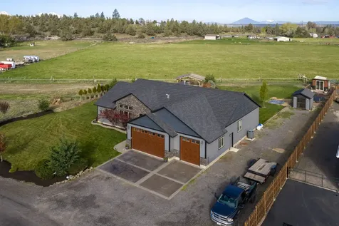4437 NW Glenn Meadow Loop Redmond OR 97756