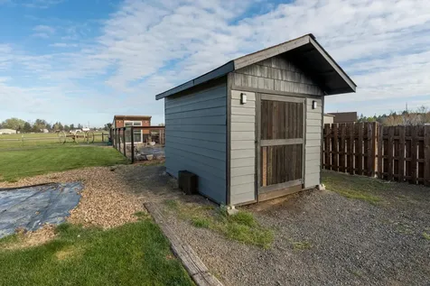 4437 NW Glenn Meadow Loop Redmond OR 97756