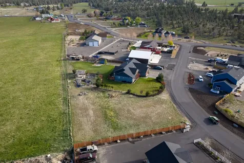 4437 NW Glenn Meadow Loop Redmond OR 97756
