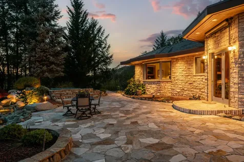 727 Earhart Road Rogue River OR 97537