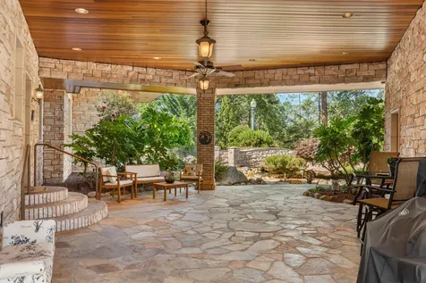 727 Earhart Road Rogue River OR 97537