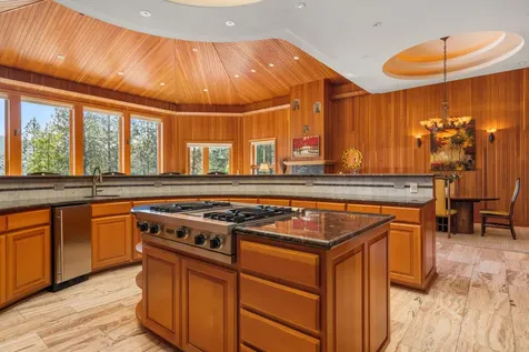 727 Earhart Road Rogue River OR 97537