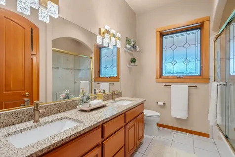 727 Earhart Road Rogue River OR 97537