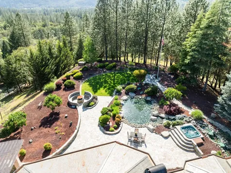 727 Earhart Road Rogue River OR 97537