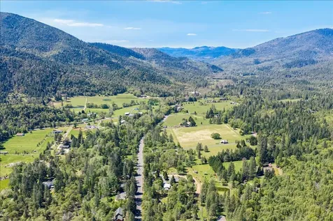 4829 Jumpoff Joe Creek Road Grants Pass OR 97526