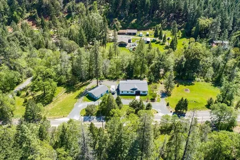 4829 Jumpoff Joe Creek Road Grants Pass OR 97526