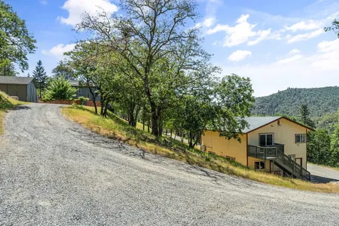 1050 Humbug Creek Road Applegate OR 97530