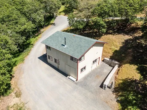 1050 Humbug Creek Road Applegate OR 97530