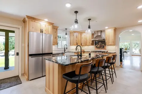 18351 SW Mt Saint Helens Drive Powell Butte OR 97753