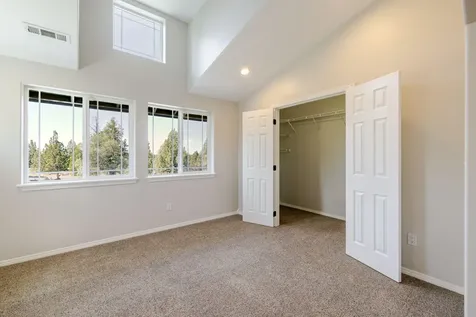 18351 SW Mt Saint Helens Drive Powell Butte OR 97753