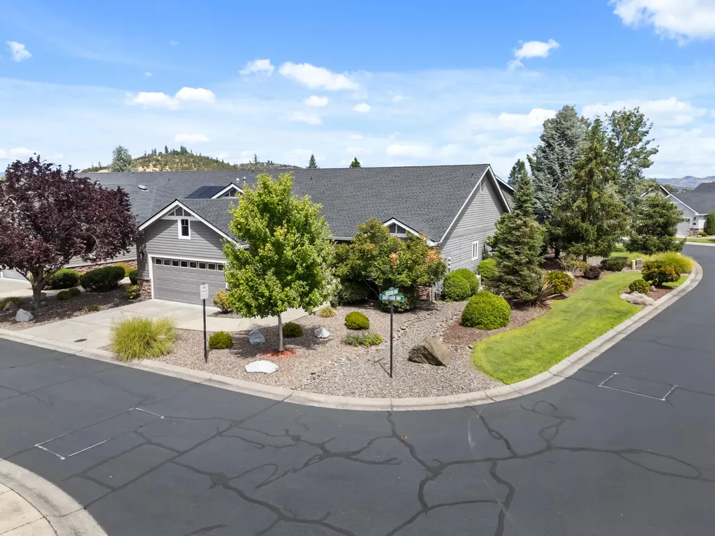 115 Sandridge Way Eagle Point OR 97524