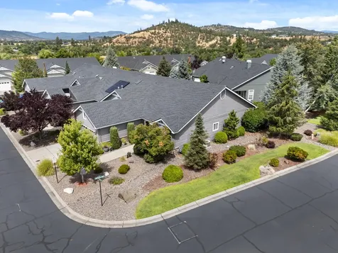 115 Sandridge Way Eagle Point OR 97524