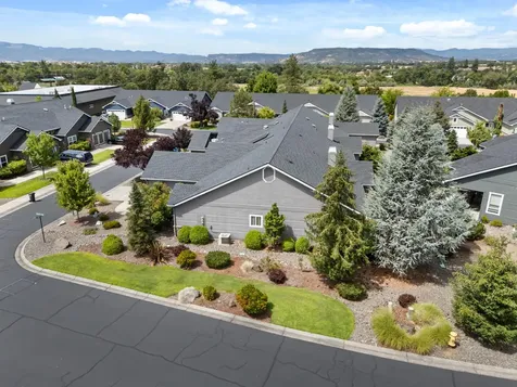115 Sandridge Way Eagle Point OR 97524