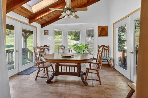 2444 Gardner Road Eagle Point OR 97524