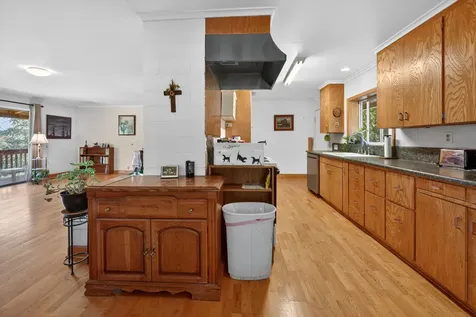 2444 Gardner Road Eagle Point OR 97524