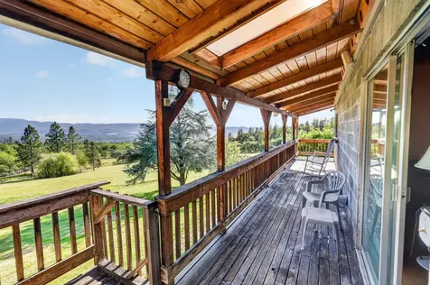 2444 Gardner Road Eagle Point OR 97524