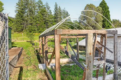 2444 Gardner Road Eagle Point OR 97524