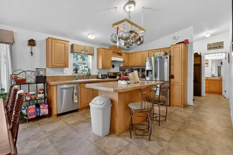 2444 Gardner Road Eagle Point OR 97524