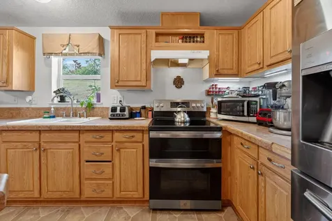 2444 Gardner Road Eagle Point OR 97524