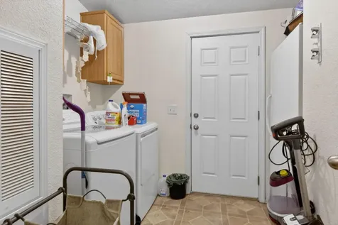 2444 Gardner Road Eagle Point OR 97524