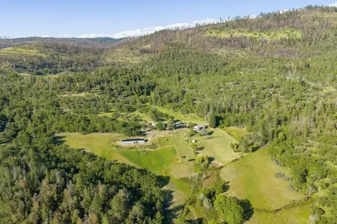 2444 Gardner Road Eagle Point OR 97524