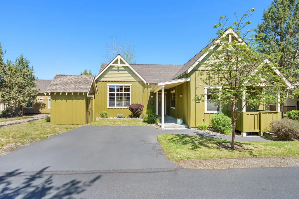 11295 Bunk House Lane Redmond OR 97756