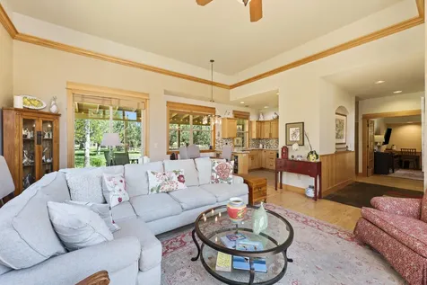 11295 Bunk House Lane Redmond OR 97756