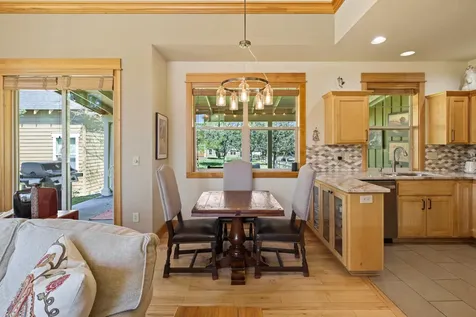 11295 Bunk House Lane Redmond OR 97756